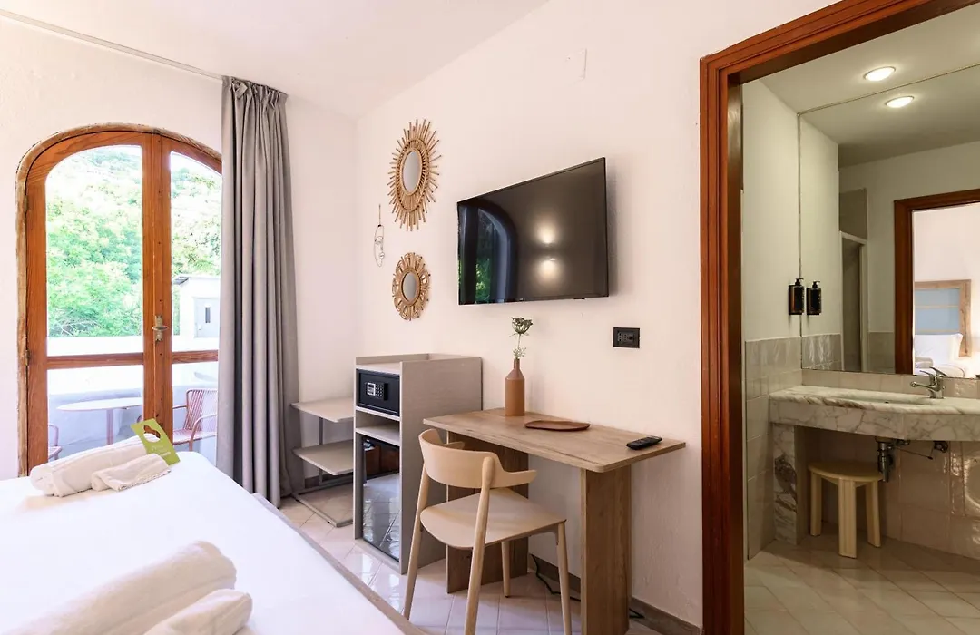 B&B HOTEL Ischia San Nicola-1
