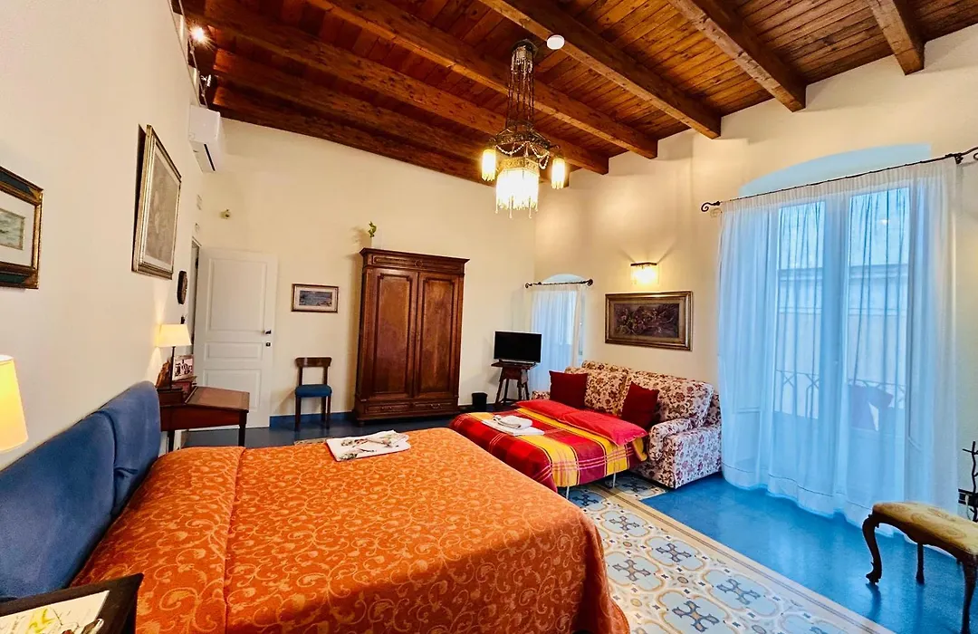 Vinslounge Suite-1
