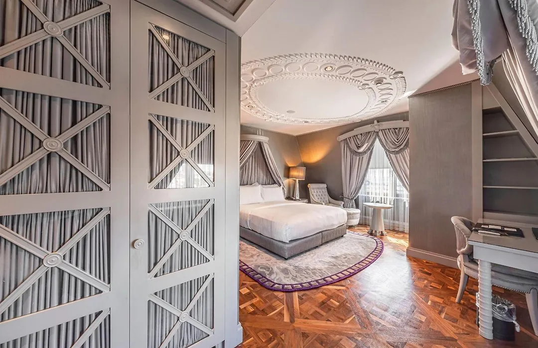 Wyndham Grand Istanbul Kalamis Marina Hotel-1