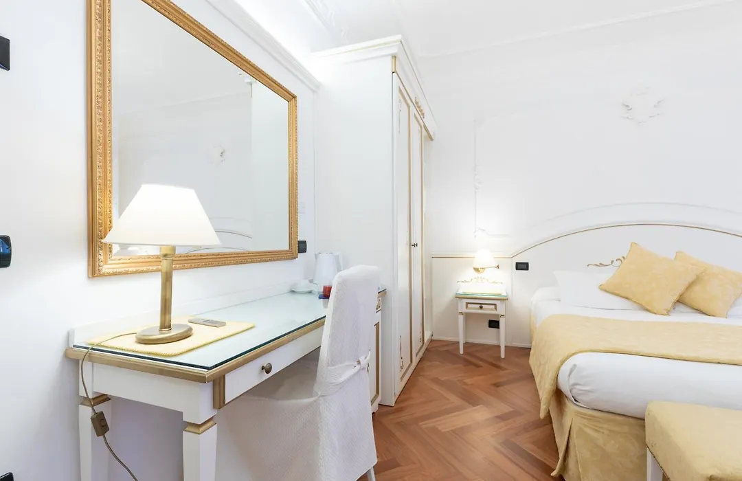 Hotel Croce Bianca-1