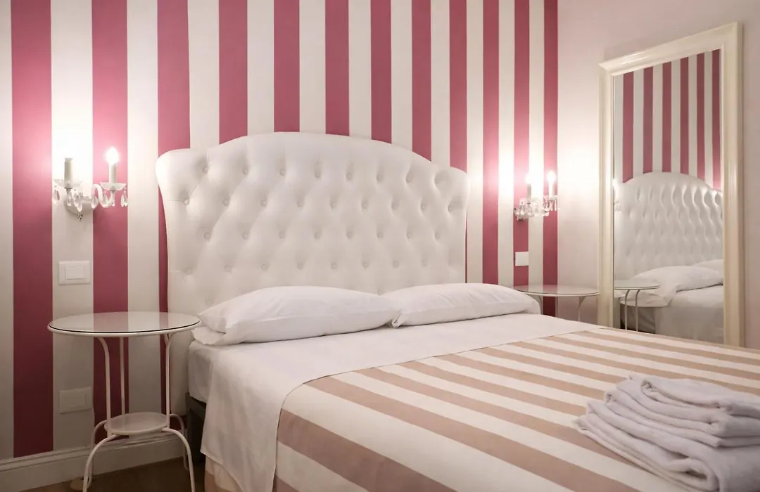Opera Relais R&B-1