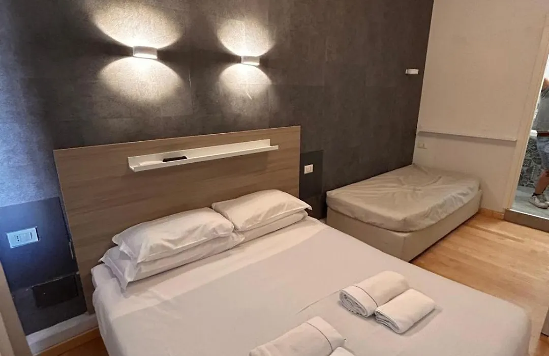 Luciano Laterani Guest House-1