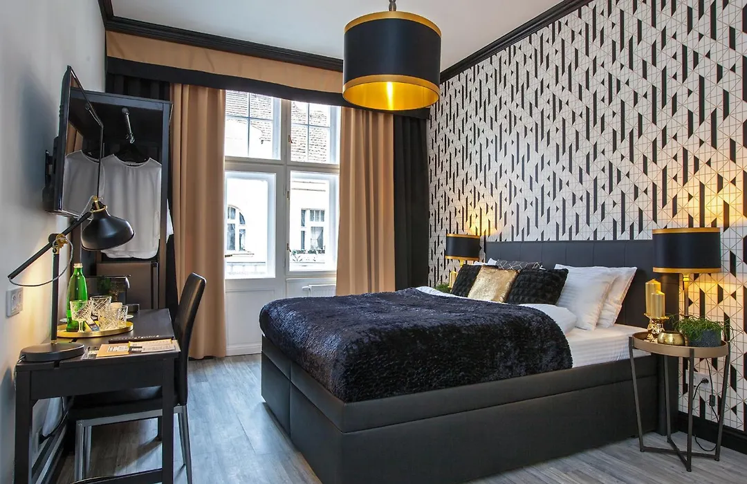 Golden Prague Rooms-1