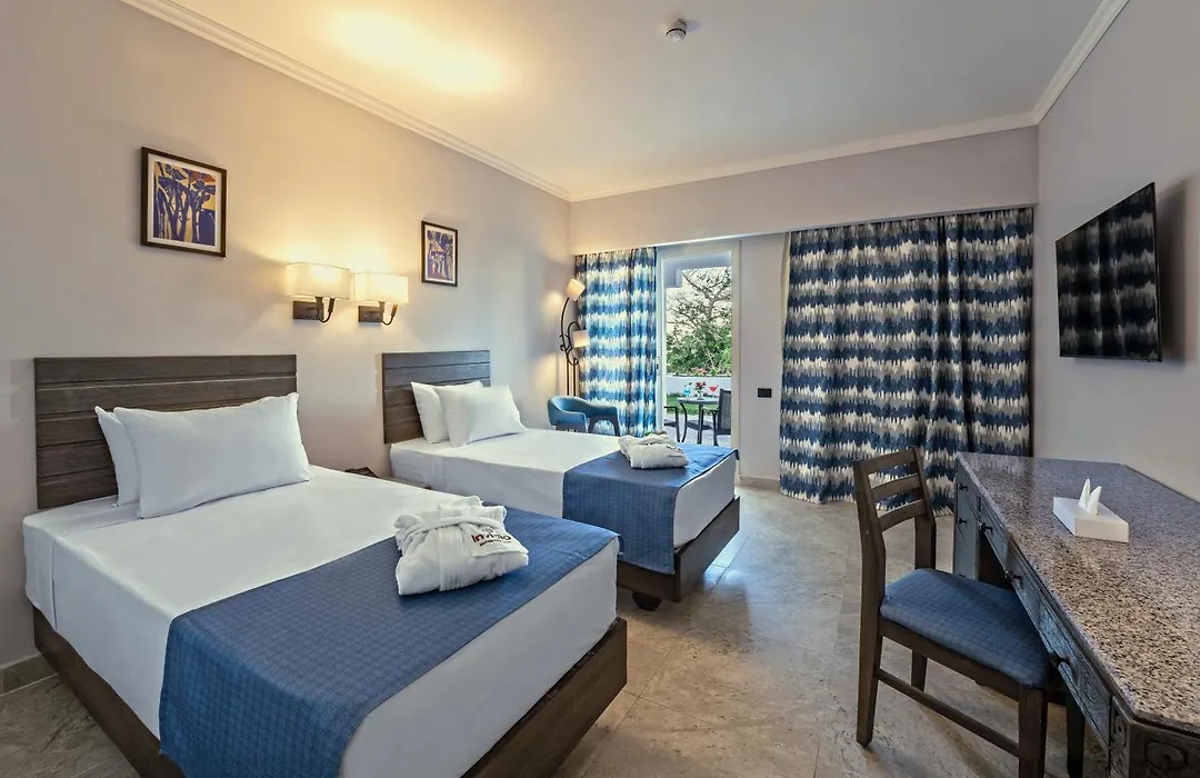 Invidia Coral Beach Tiran-1