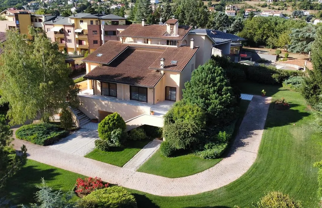Villa Bellavista Luxury Suites-1