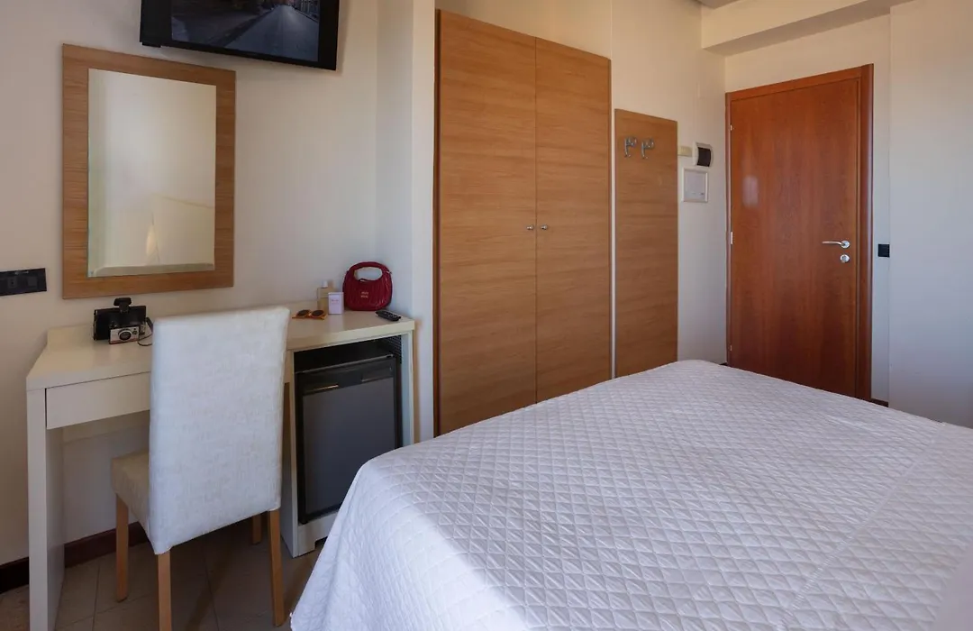 Hotel Zeus-1