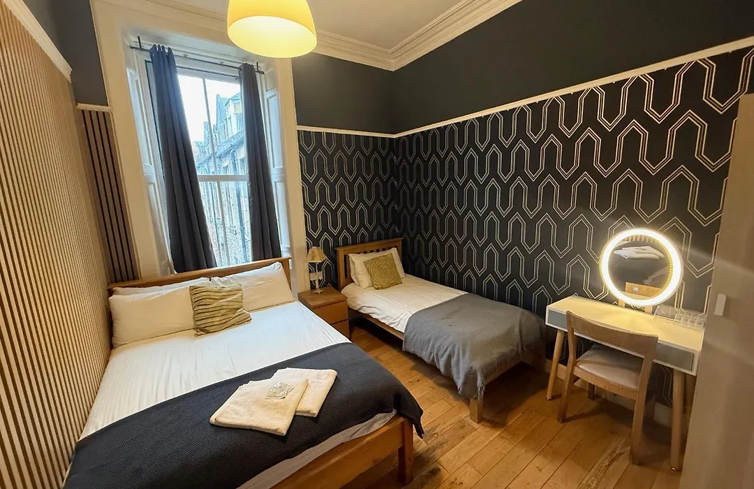 Balmore Guest House-1