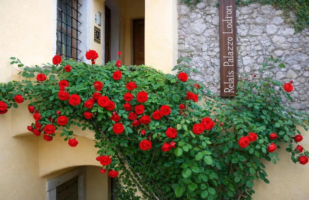 Relais Palazzo Lodron-1