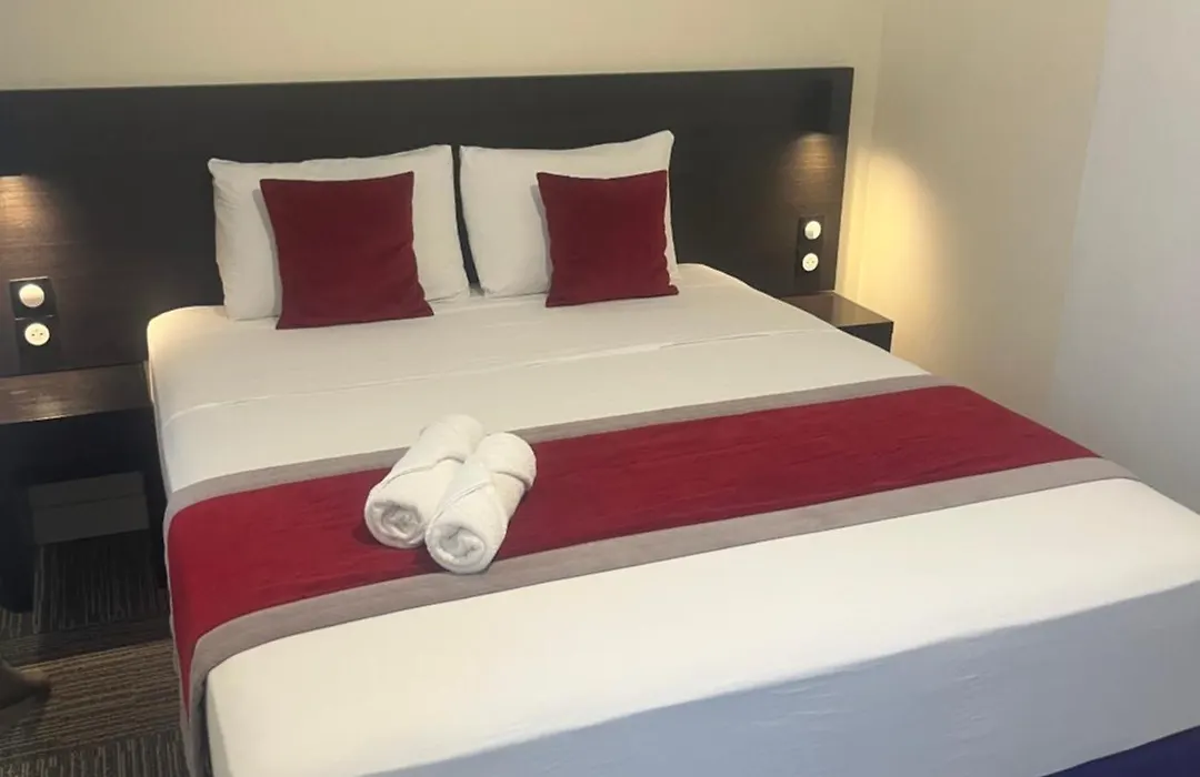 Evelia Hotels-1