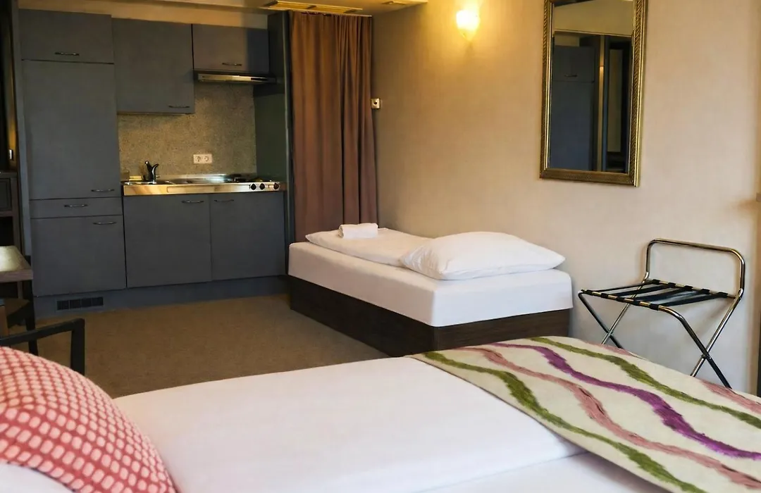 24Hours Apartment Hotel-1