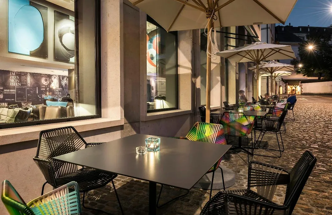 Motel One Basel-1