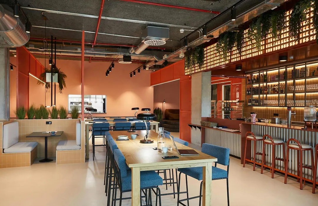 The Social Hub Barcelona Poblenou Extended Stay-1