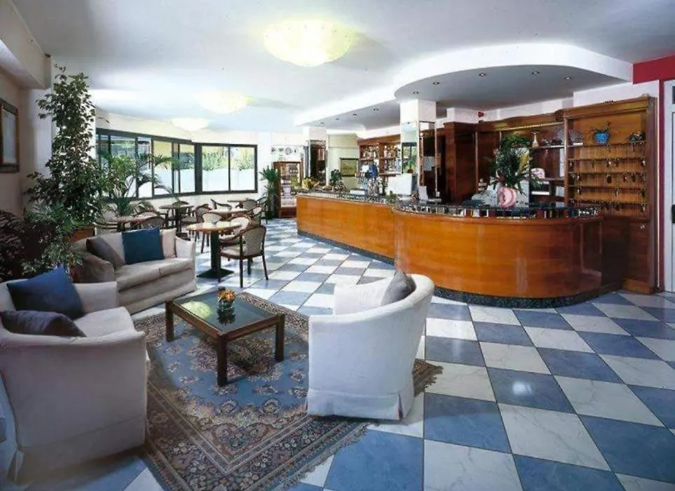 Hotel President-1