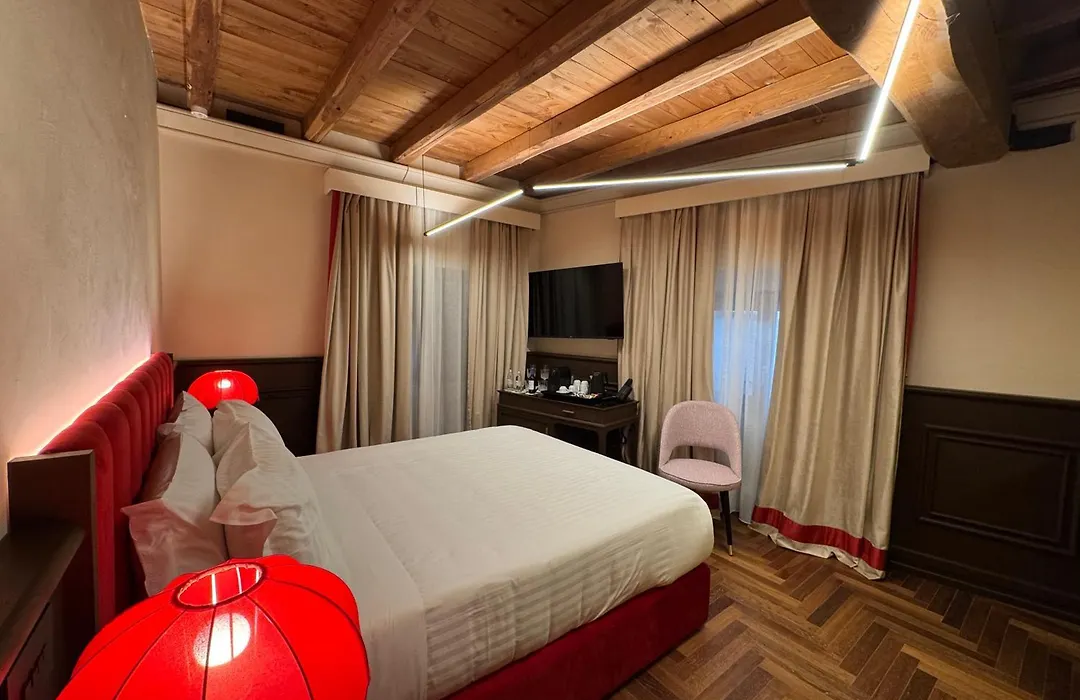 Palazzo Gambirasi Luxury Suite Roma-1