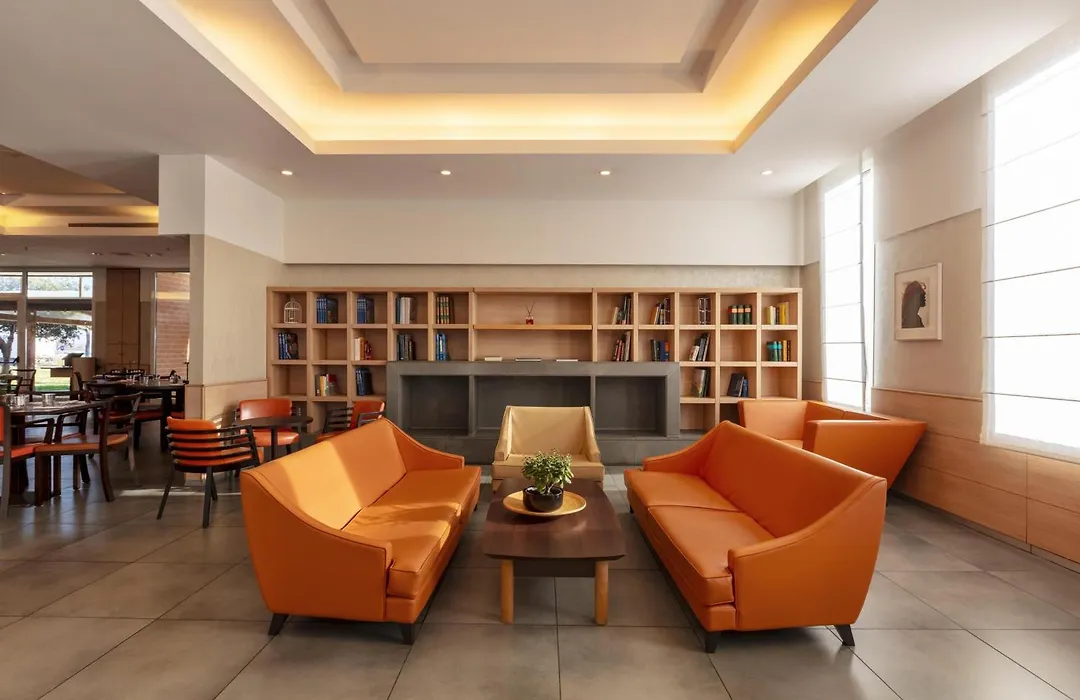 Hilton Garden Inn Rome Airport-1
