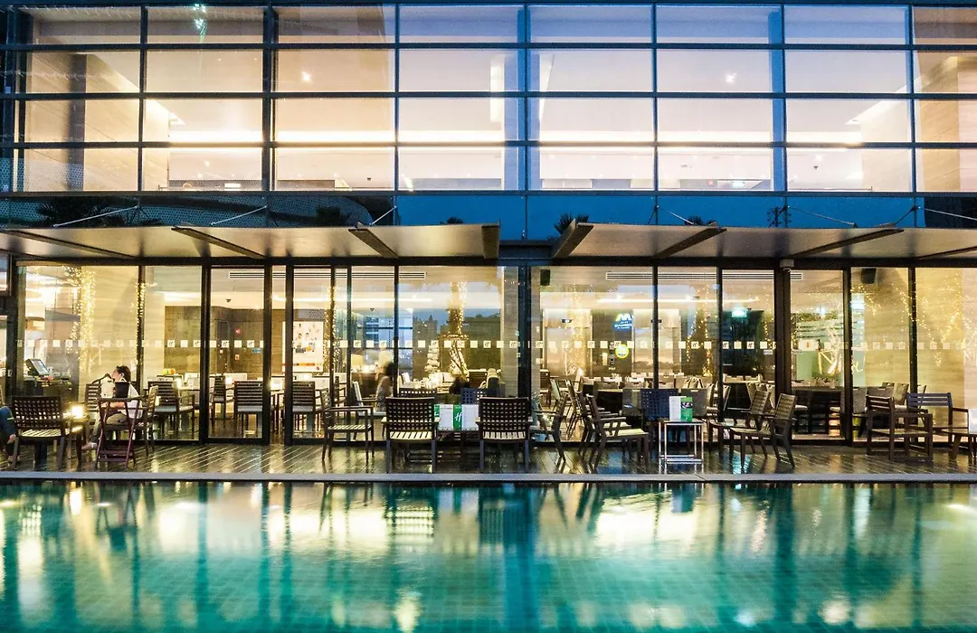Holiday Inn Bangkok Sukhumvit By Ihg-1
