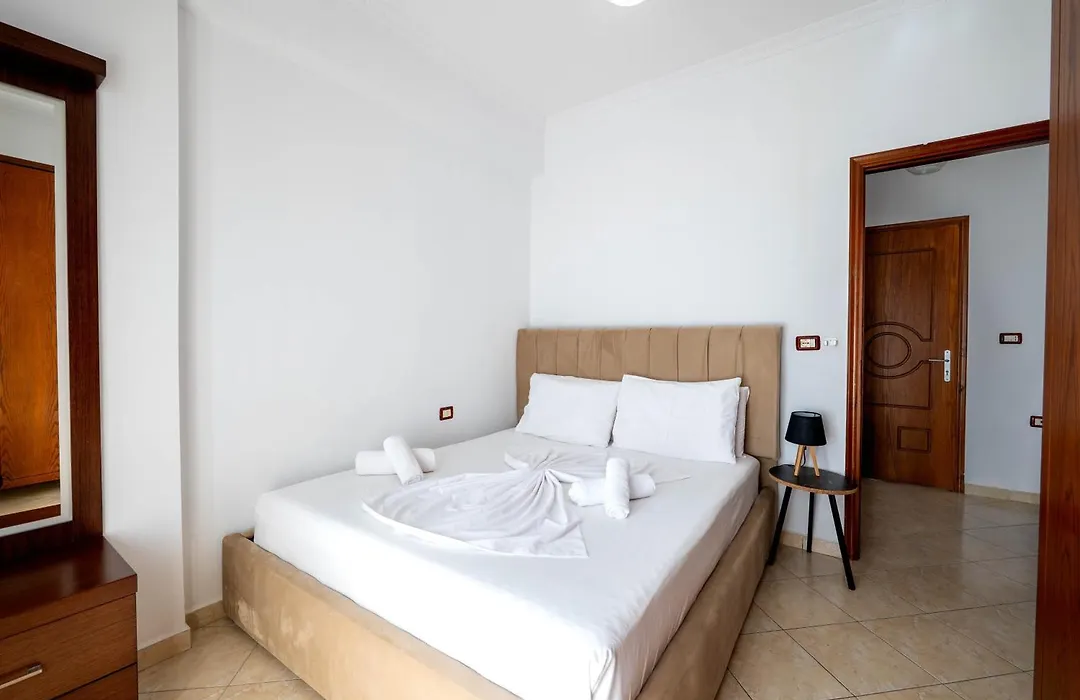 Erioni Comfort Hotel-1