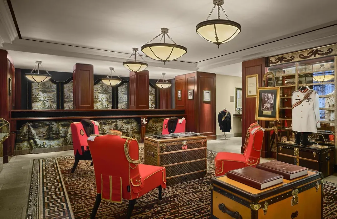 Maxwell Reserve Singapore, Autograph Collection-1