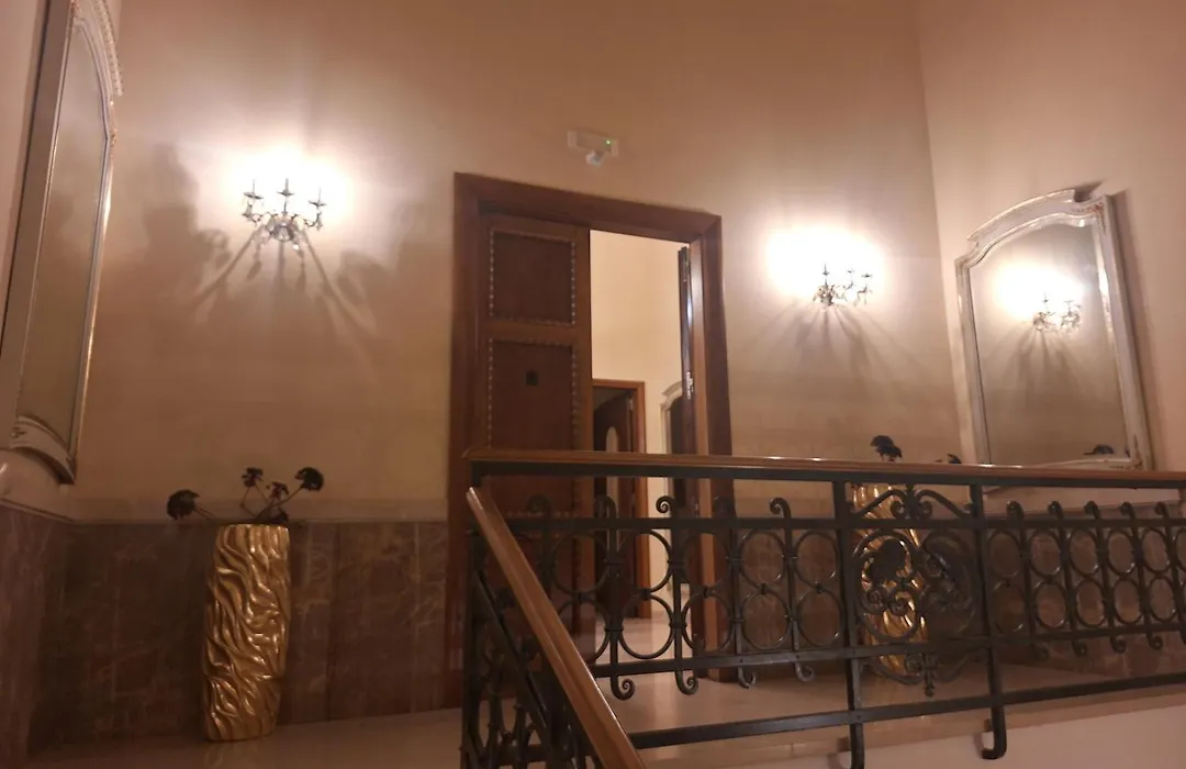 Dimora Charleston Lecce parcheggio privato in loco gratis-1