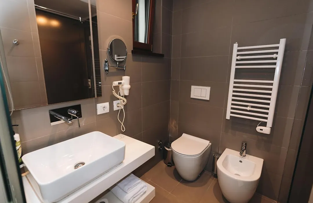 Hotel Theatro- City Center-1