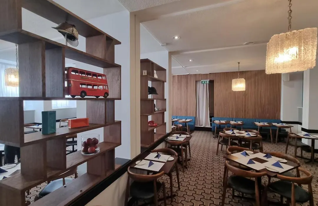 Lancaster Hall Hotel-1