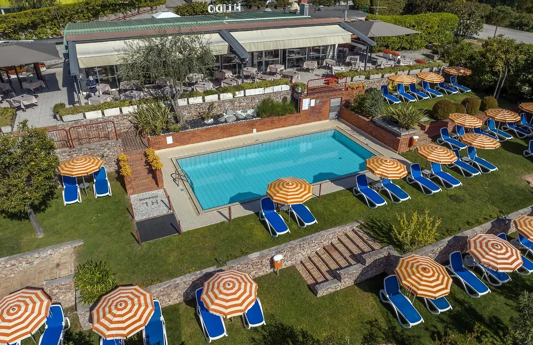 Hotel Lido Lakefront-1
