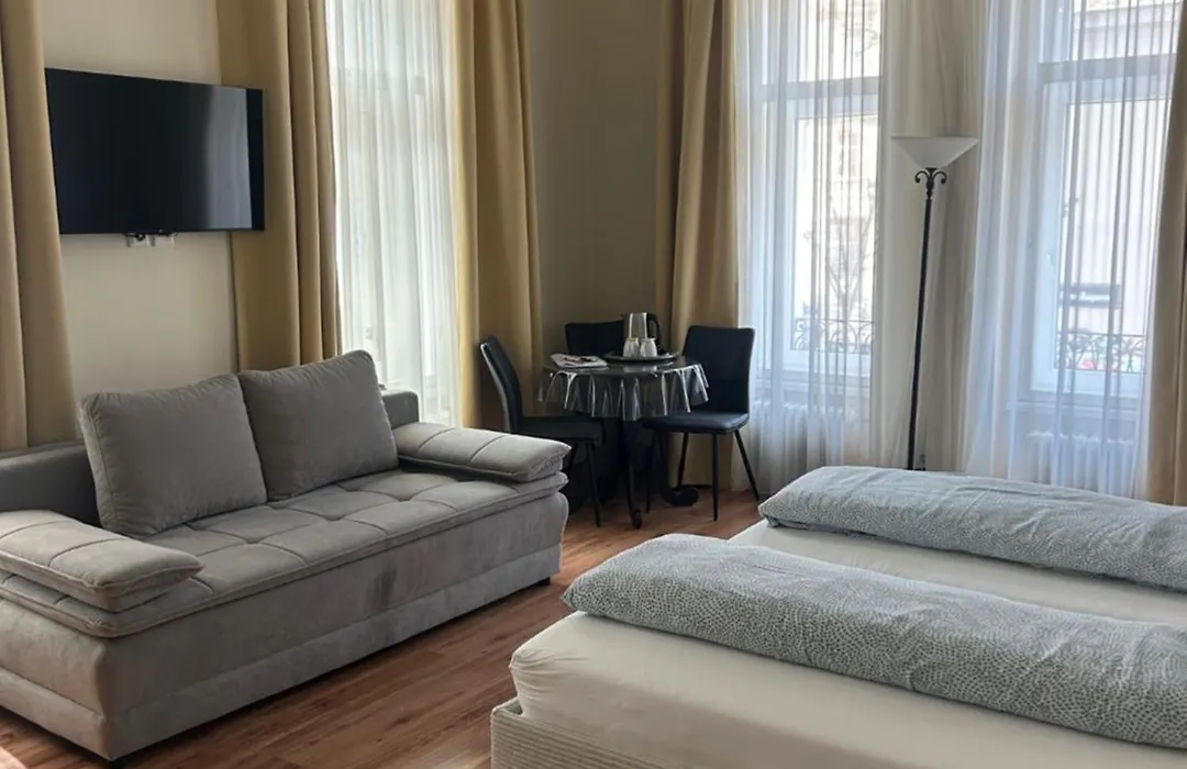 K+T Boardinghouse-1