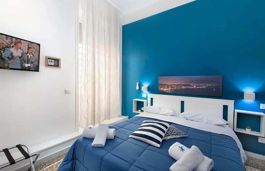 Mellos B&B-1