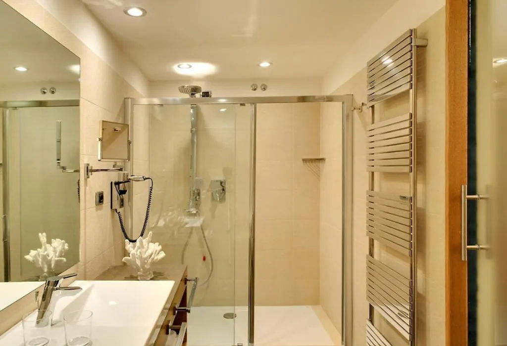 Hotel Cristallo-1