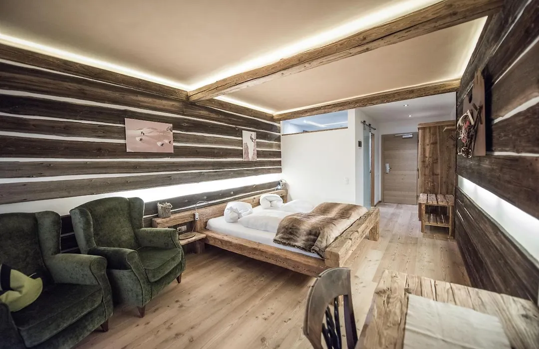 Hotel Edelweiss-1