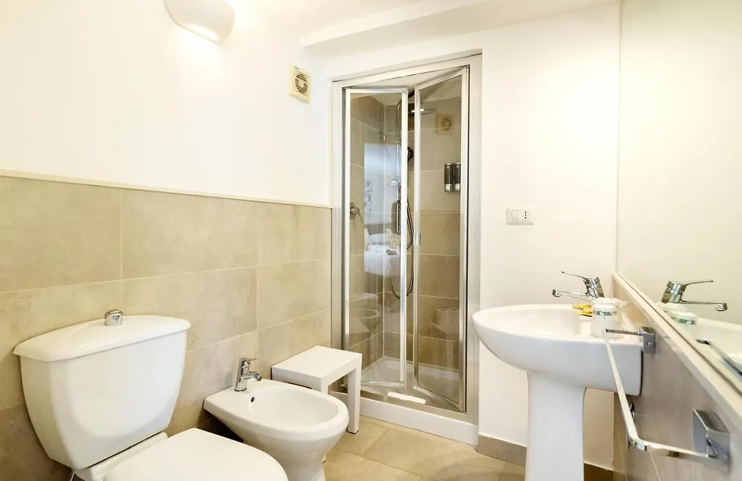 Tauromenion Guest House-1