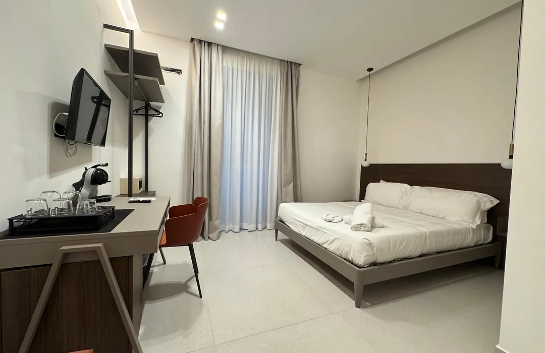 Hart Boutique Rooms-1