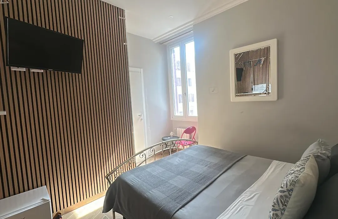 Angelus Vaticanus Room-1