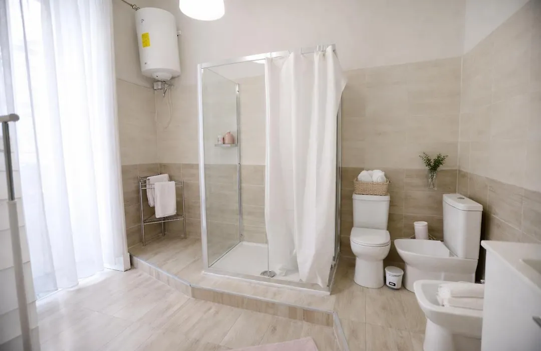 Etnea Rooms 270-1