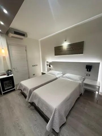 Confidence Hotel Parma-1