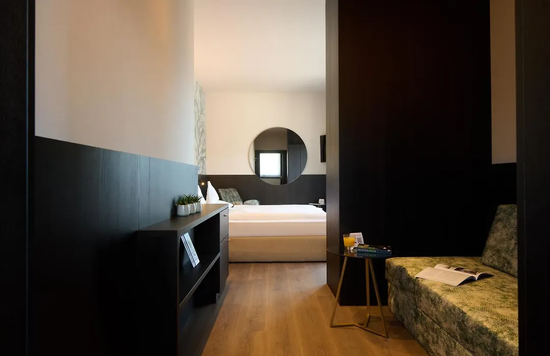 Hotel Ladurner-1
