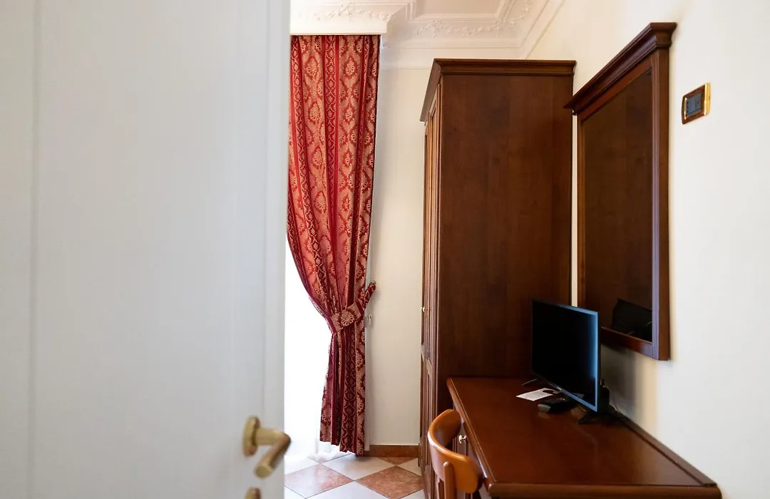 Hotel Romantica-1