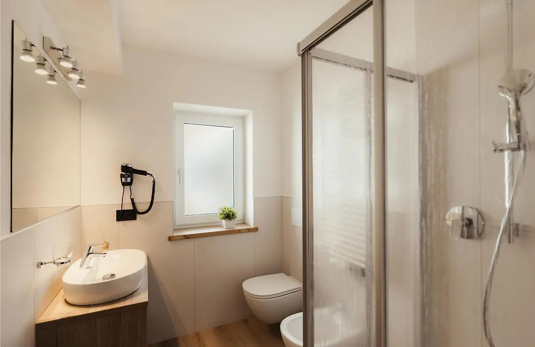 Hotel Monte Cherz-1