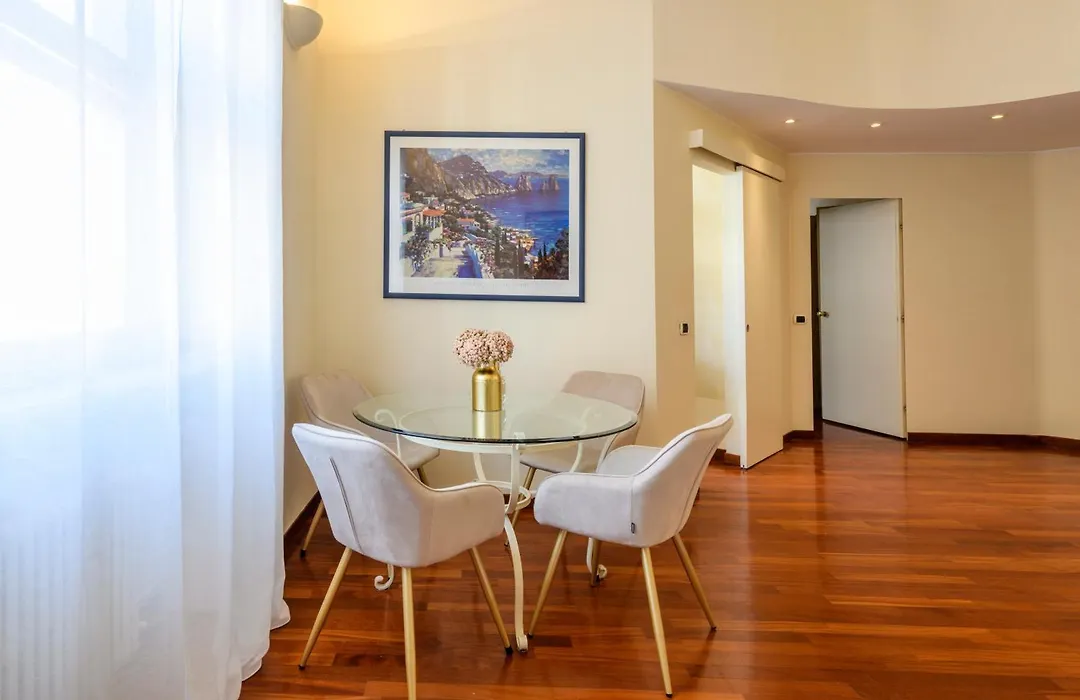 Milan Royal Suites Luxury P.Zza Della Repubblica-1