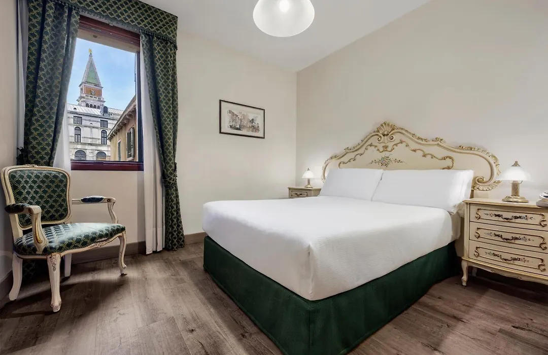 Hotel Commercio&Pellegrino-1