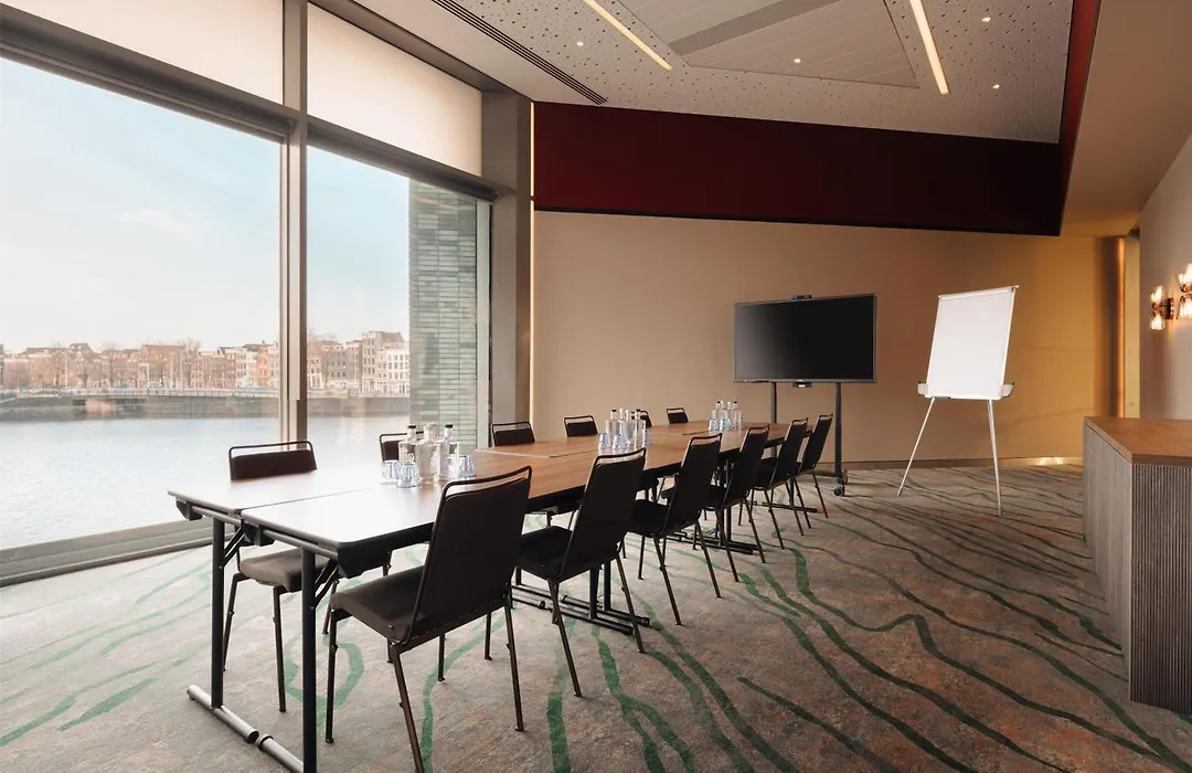 Doubletree By Hilton Amsterdam Centraal Station-1