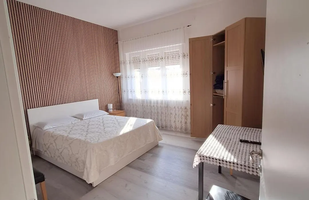 Giada Rooms Appartments-1
