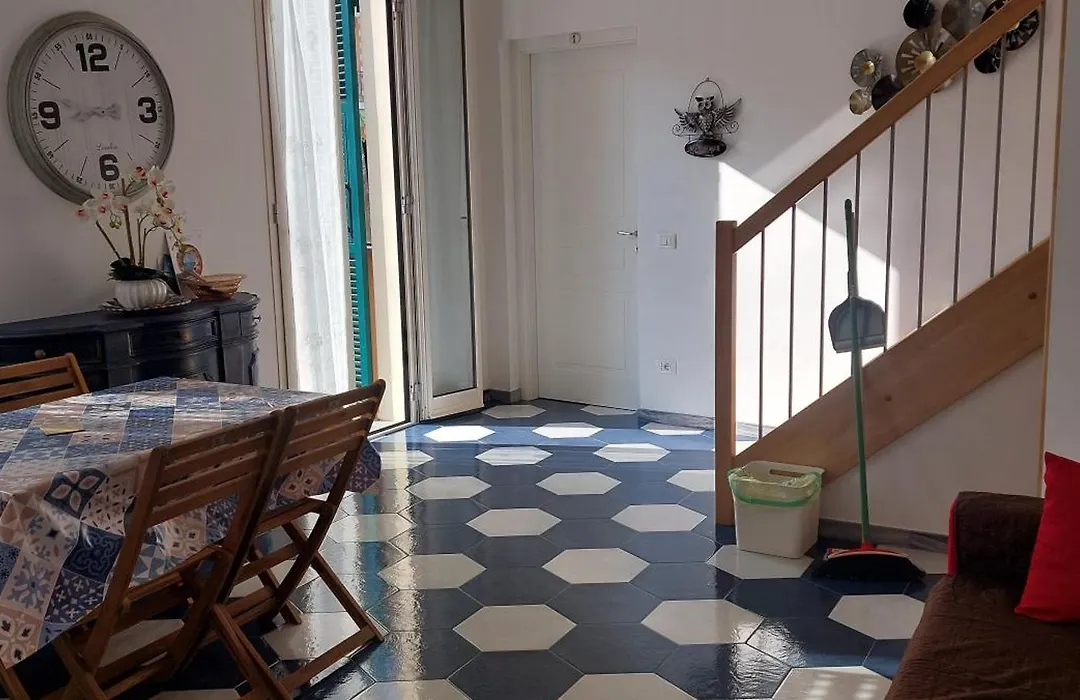 Casa Luigia Rooms Mtb In Finalborgo Bike Room-1