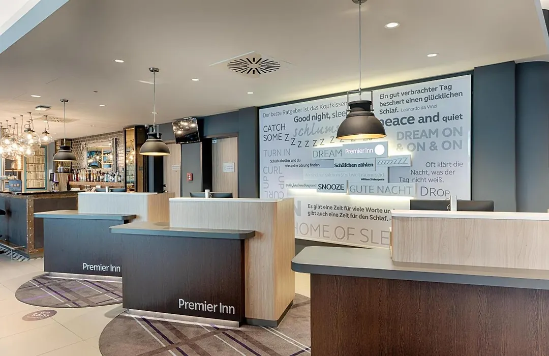 Premier Inn Frankfurt Westend-1