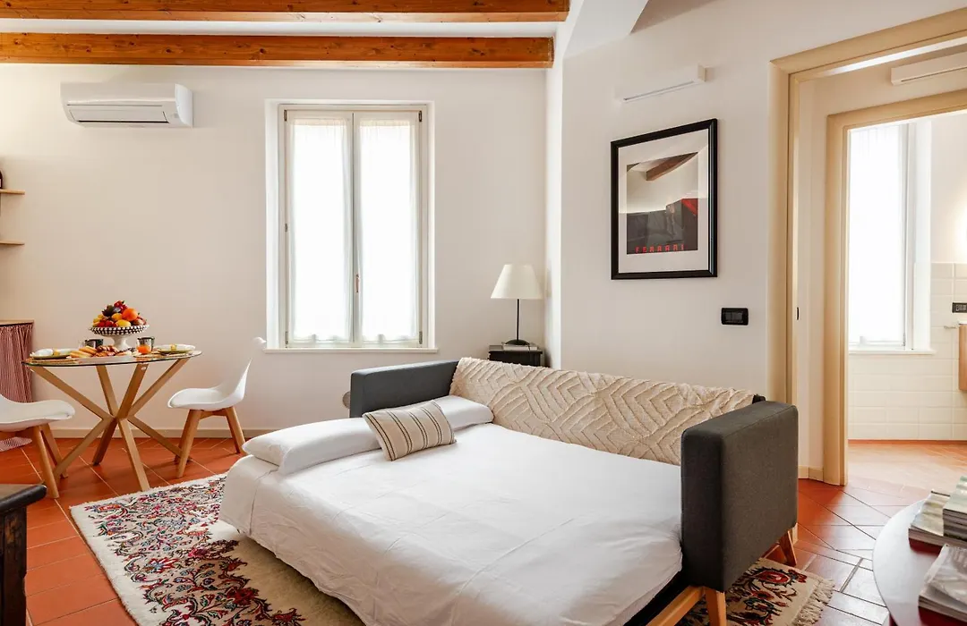 Casa Enzo - Old Town & Station - Ac, Free Parking - Family & Business-1