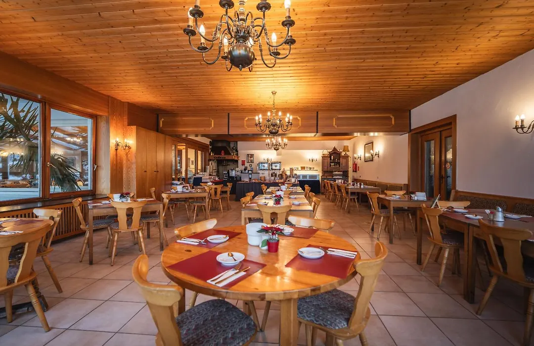Hotel Gruberhof Innsbruck Igls B&B-1