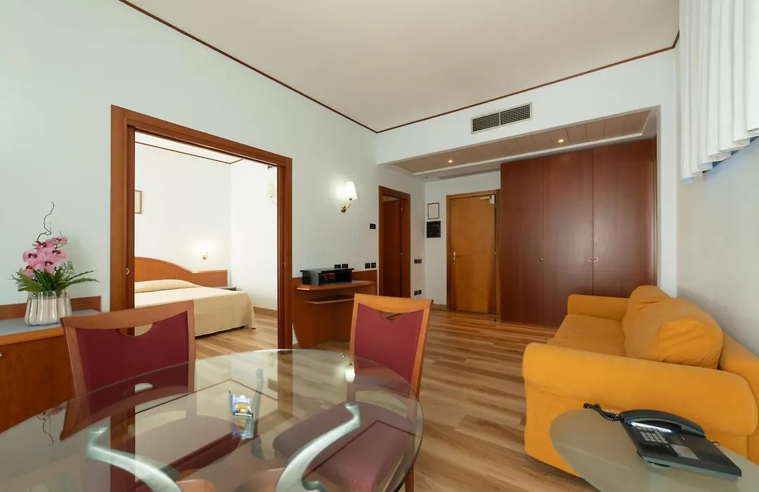 Hotel Persico's-1