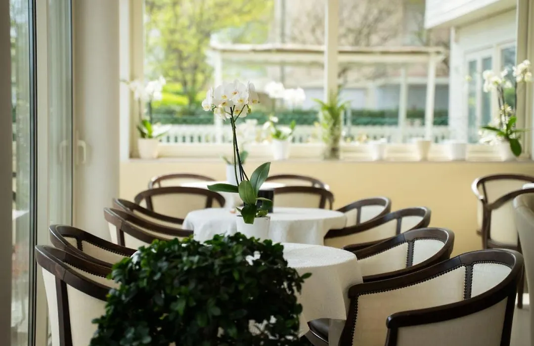 Hotel Ariella-1