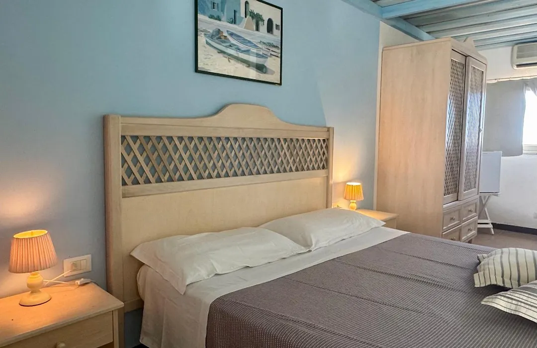 Albergo isola mia-1