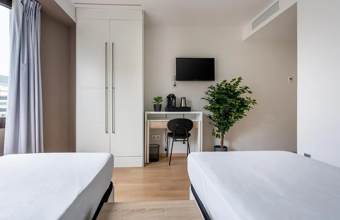 Limehome Barcelona Carrer De Fontcoberta - Digital Access-1